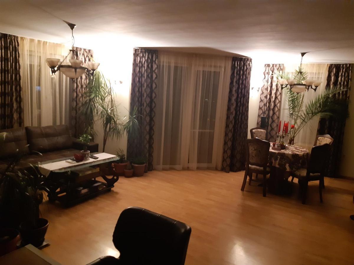 Nish 7 Apartamento Veliko Tŭrnovo Exterior foto