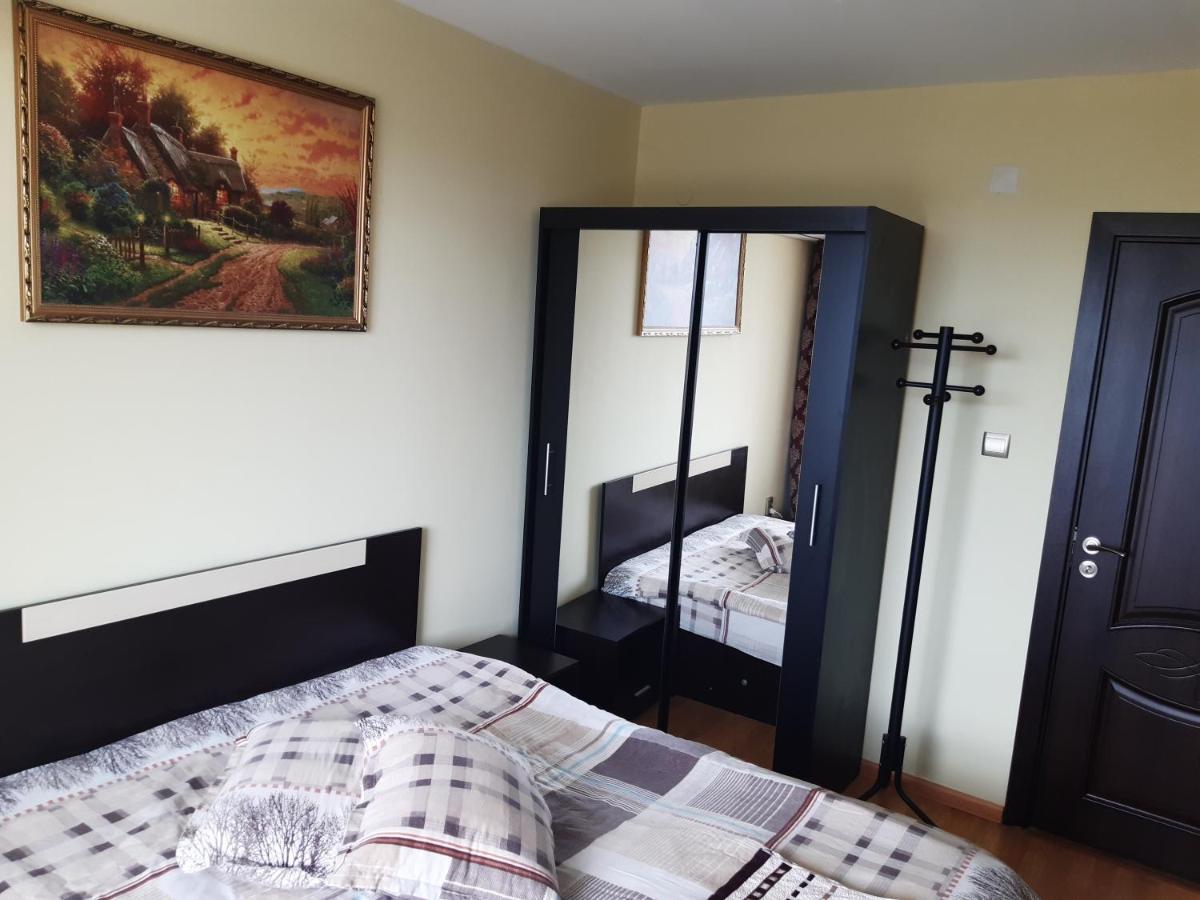 Nish 7 Apartamento Veliko Tŭrnovo Exterior foto