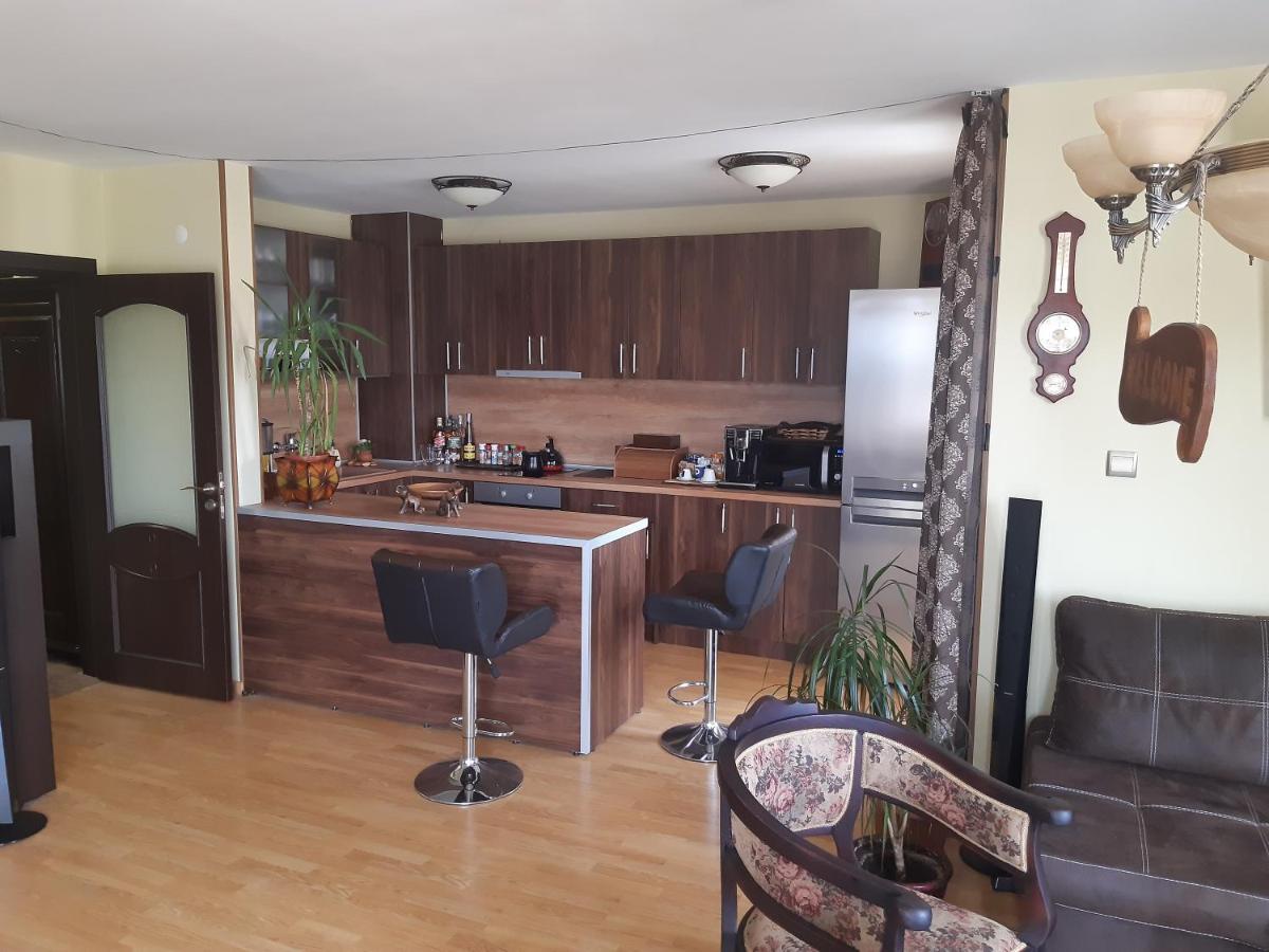 Nish 7 Apartamento Veliko Tŭrnovo Exterior foto